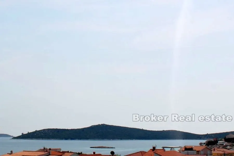 kuća sa bazenom i pogledom na more - slika 4