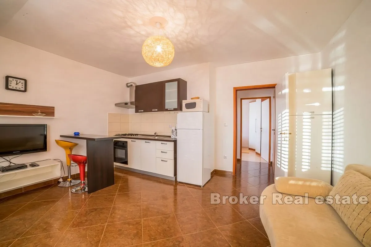 apartmanska kuća blizu plaže - slika 5