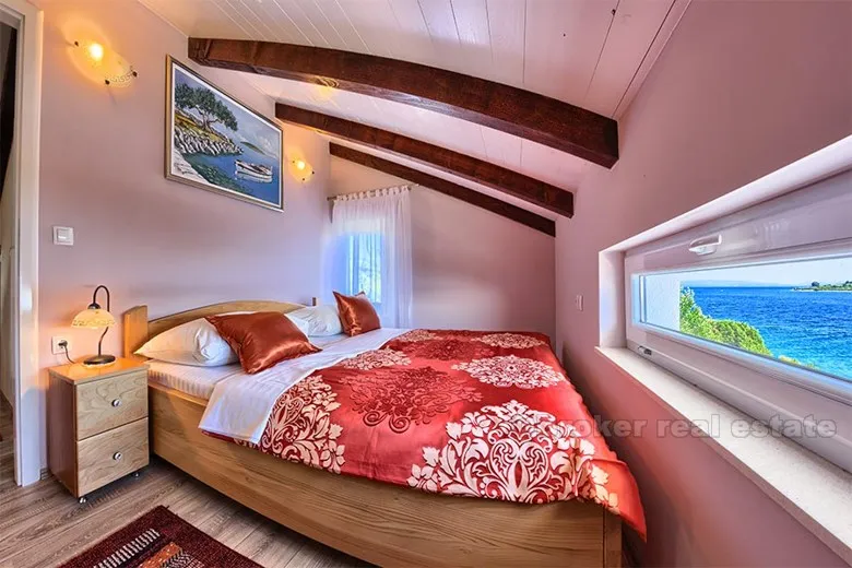 šarmantna vila uz more, za najam - slika 19