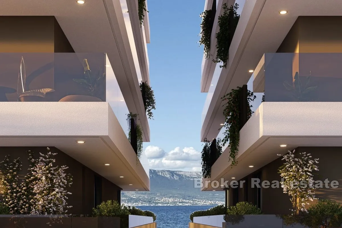 luksuzni trosobni apartman u prvom redu do mora - slika 6
