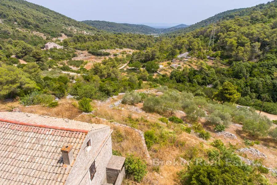 imanje sa starim kamenim kućama - slika 8