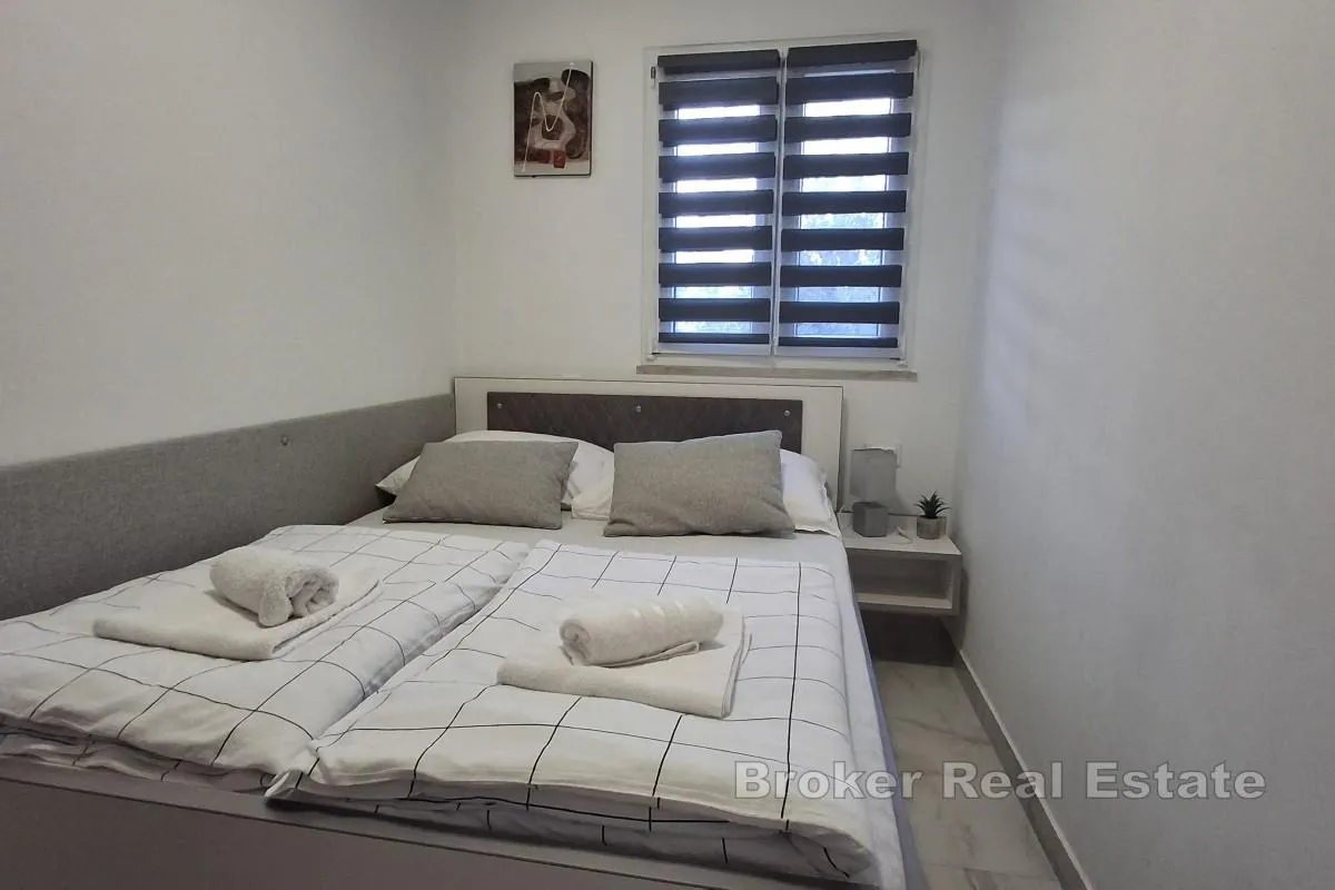 apartmanska kuća s otvorenim pogledom na more - slika 9