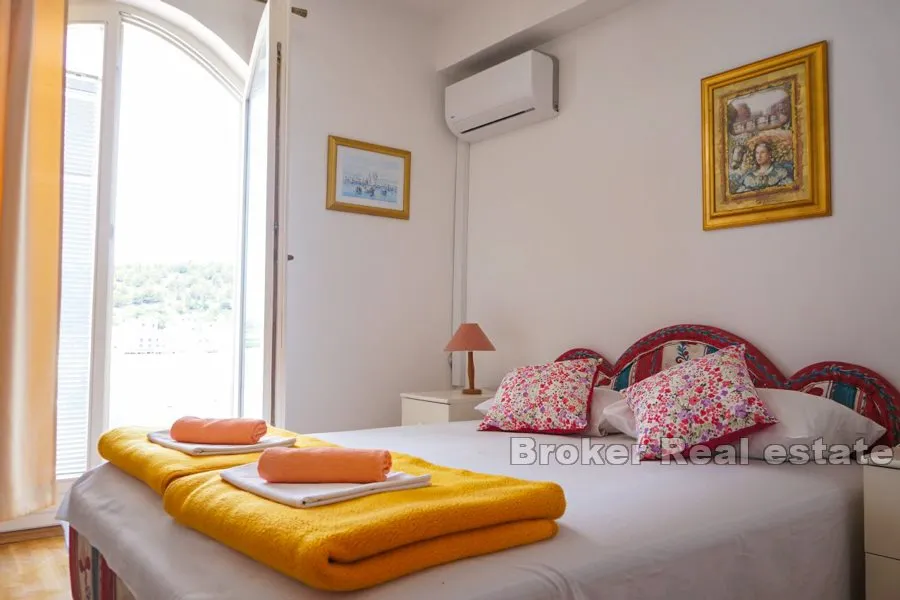 hotel smješten u prvom redu do mora - slika 8
