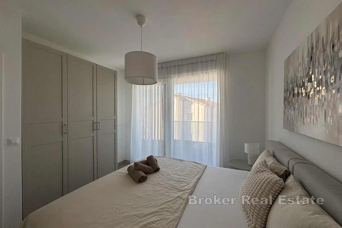 moderan penthouse s krovnom terasom i panoramskim pogledom na more - slika 14