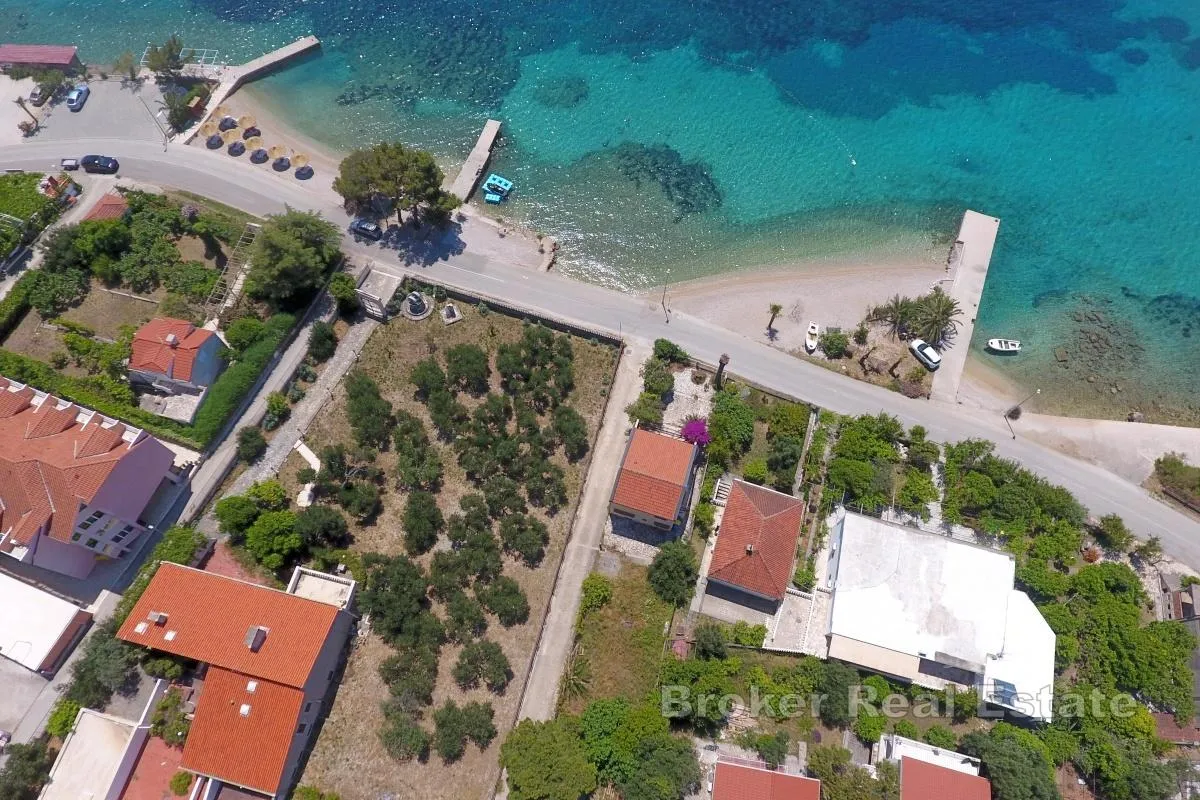 kuća uz more, za prodaju - slika 2