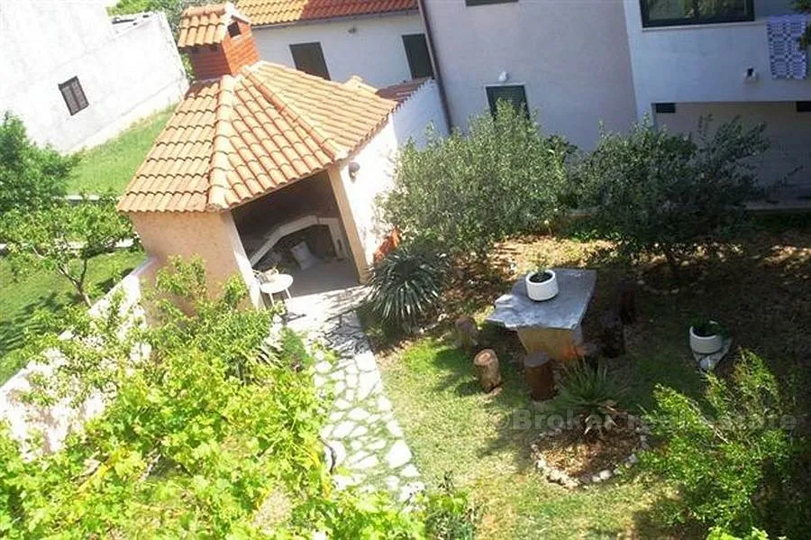 apartmanska kuća, na prodaju - slika 4