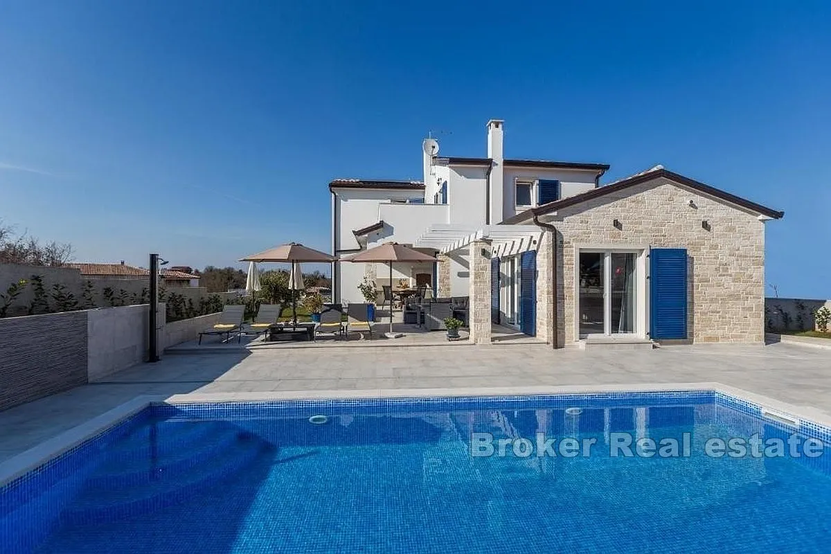 Prekrasna vila s bazenom u blizini mora - Poreč