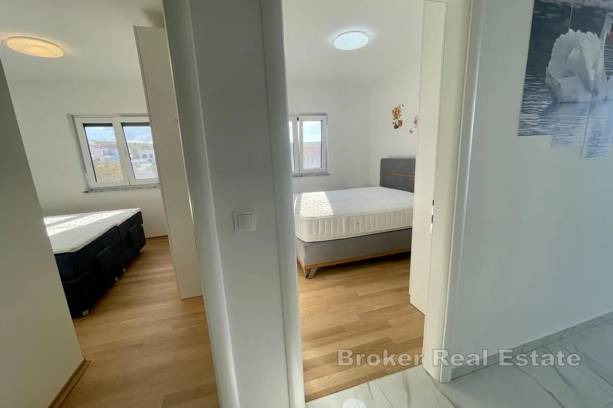 apartman s pogledom na more - slika 8