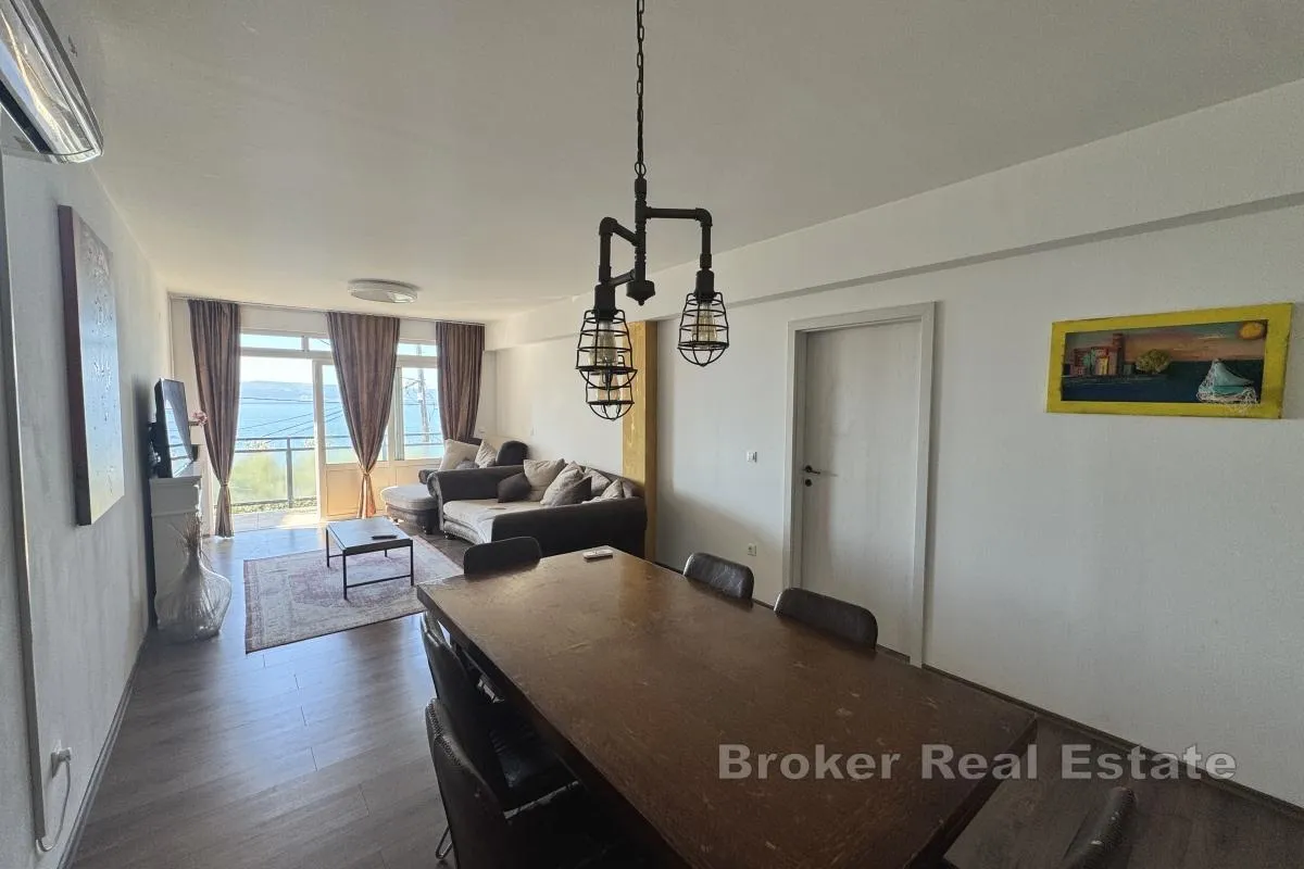 dvosoban apartman s pogledom na more - slika 4