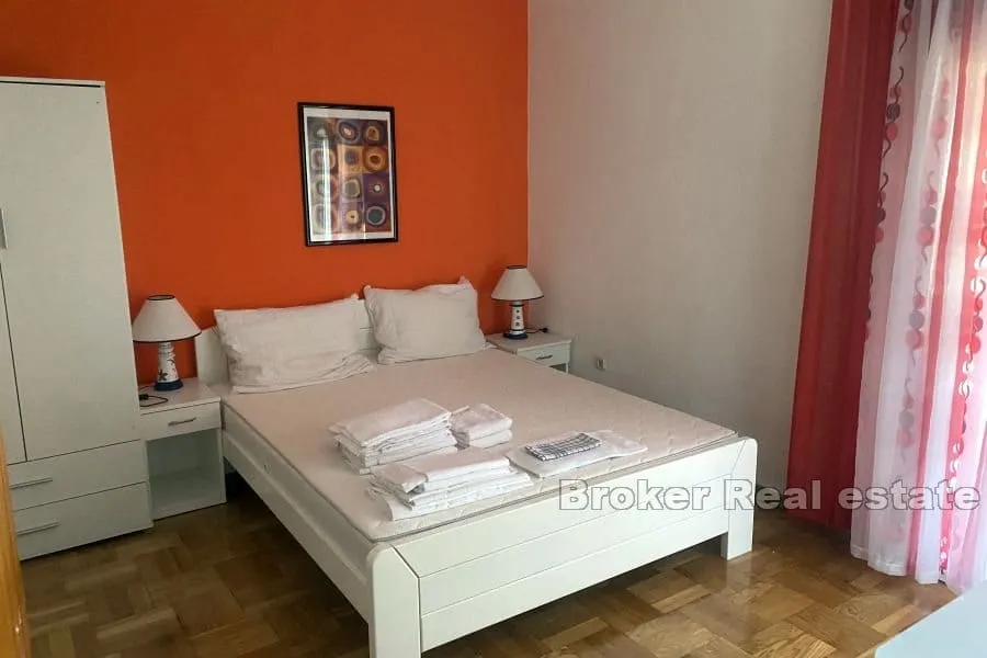 apartmanska kuća u prvom redu do mora - slika 5