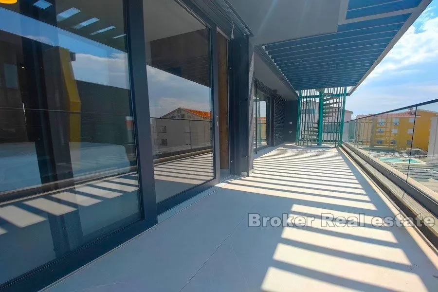 penthouse s pogledom na more - slika 9