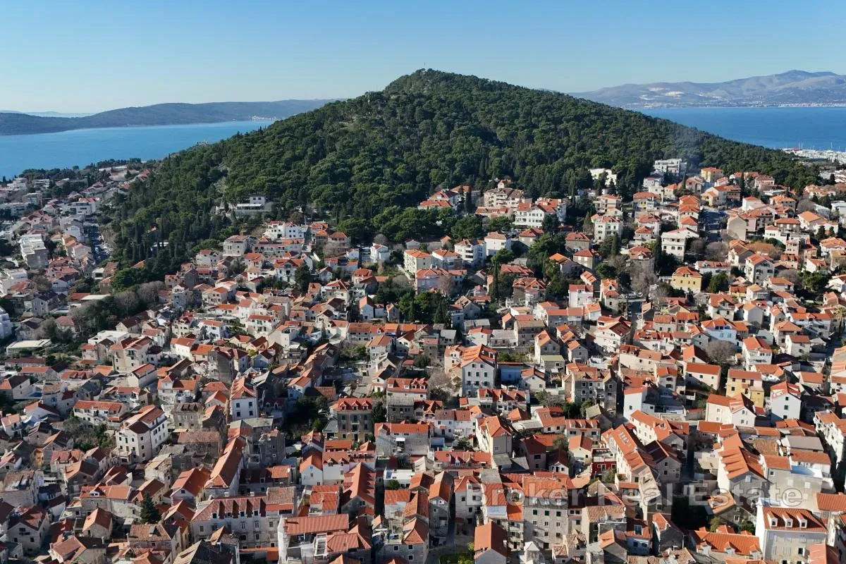 jedinstvena nekretnina s velikim potencijalom u samom centru grada - slika 13