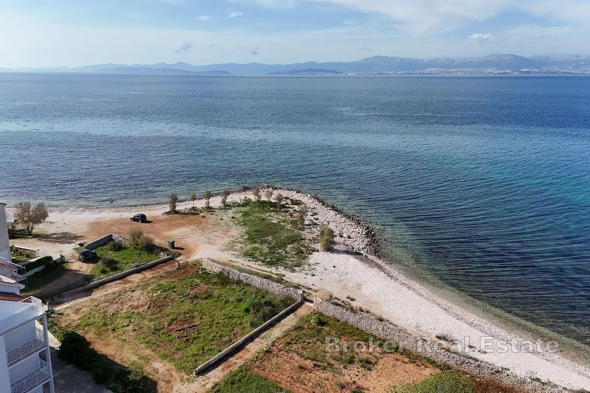 građevinsko zemljište u prvom redu do mora - slika 2