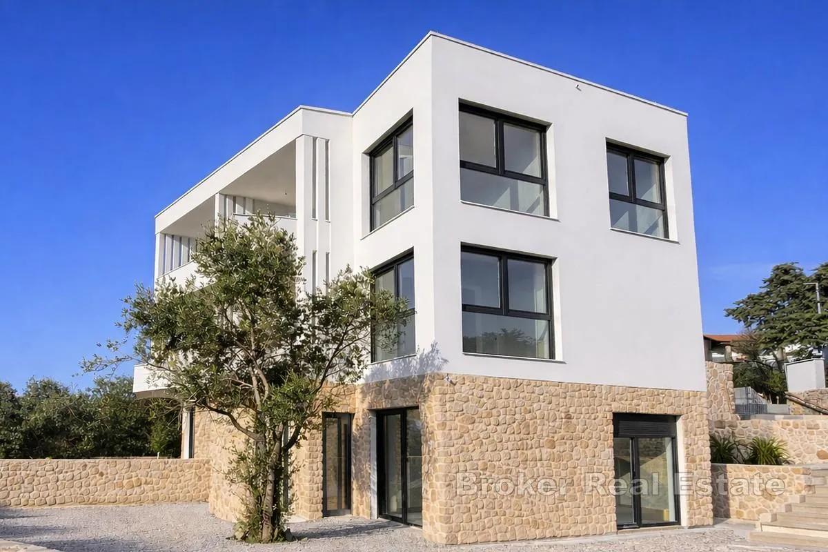 moderan dvoetažni apartman s pogledom na more - slika 11