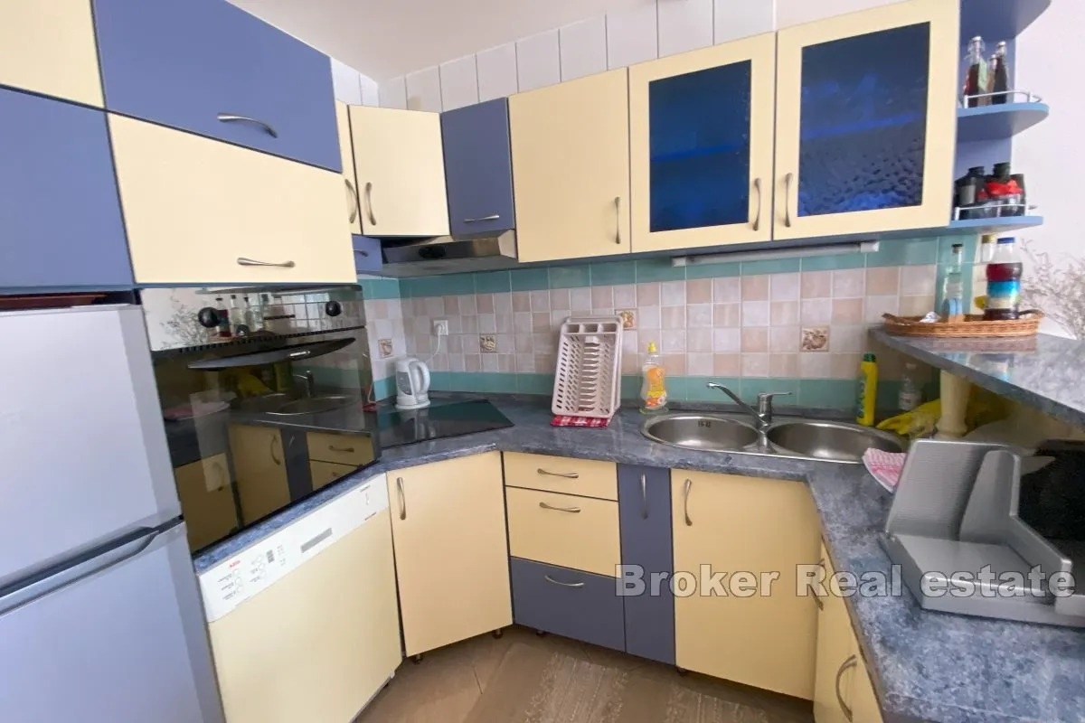 apartmanska kuća s ugostiteljskim objektom, prvi red uz more - slika 5