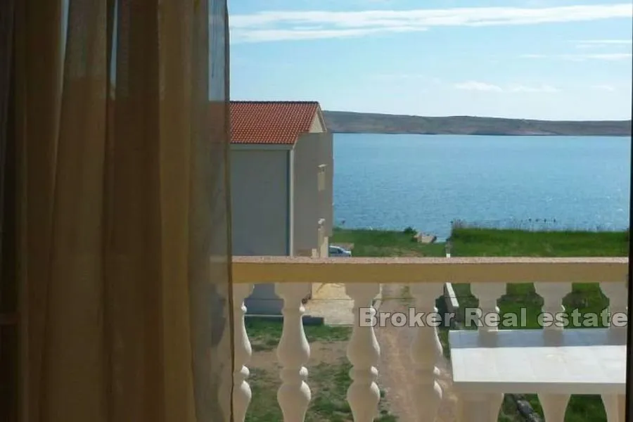 apartmanska kuća u blizini mora - slika 7