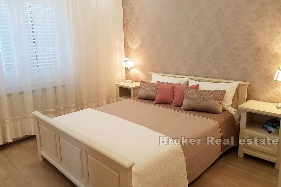 apartmanska kuća s pogledom na more - slika 9