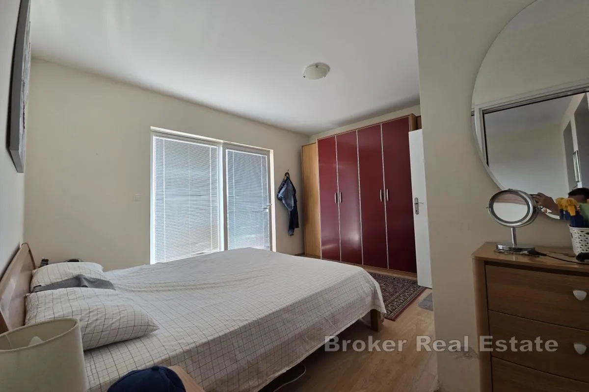apartmanska kuća s pogledom na more - slika 12