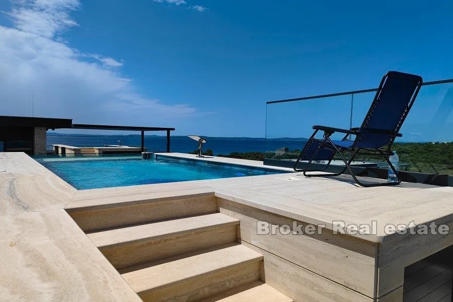 penthouse s pogledom na more - slika 2