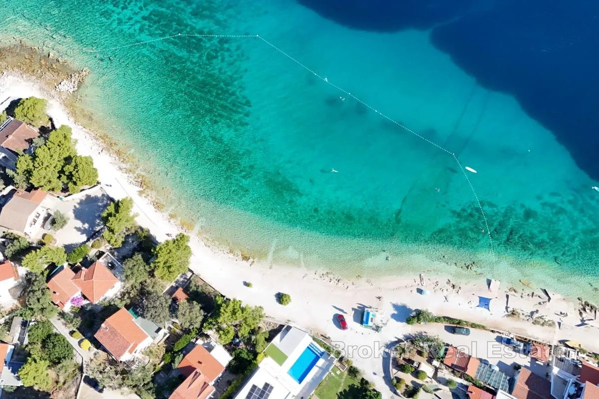 zemljište s građevinskom dozvolom i otvorenim pogledom na more - slika 2