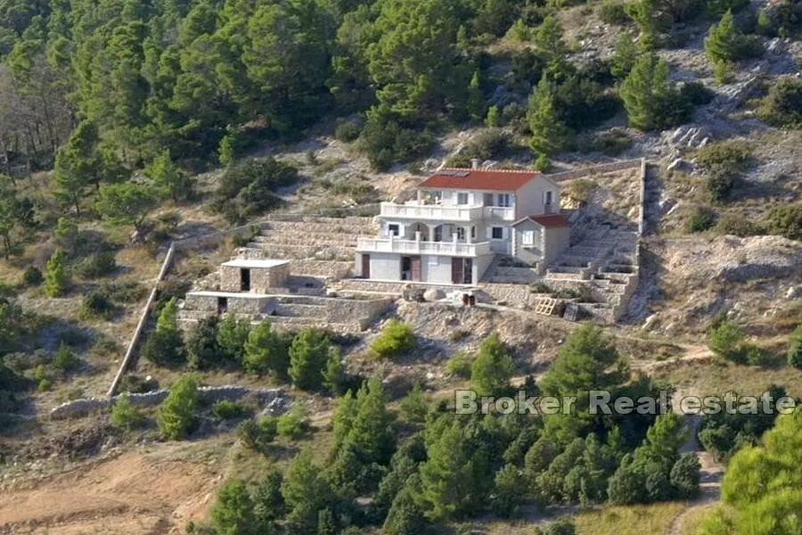 kuća s prostranom okućnicom blizu mora - slika 10