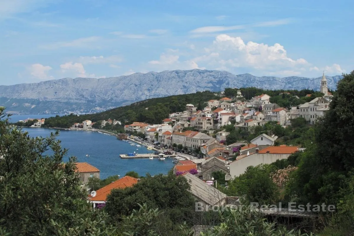 kuća s zemljištem prvi red od mora - slika 2