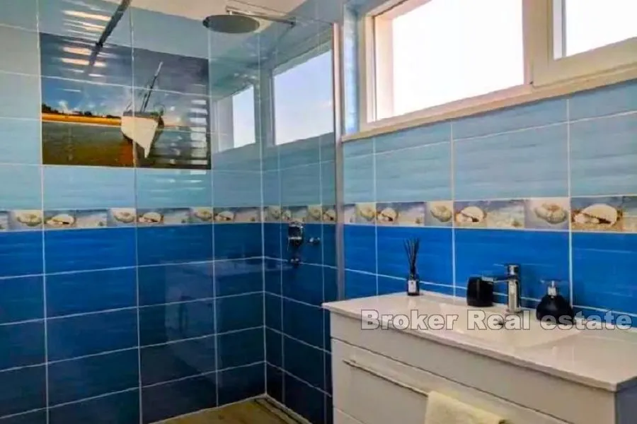 moderna vila, na prodaju - slika 12