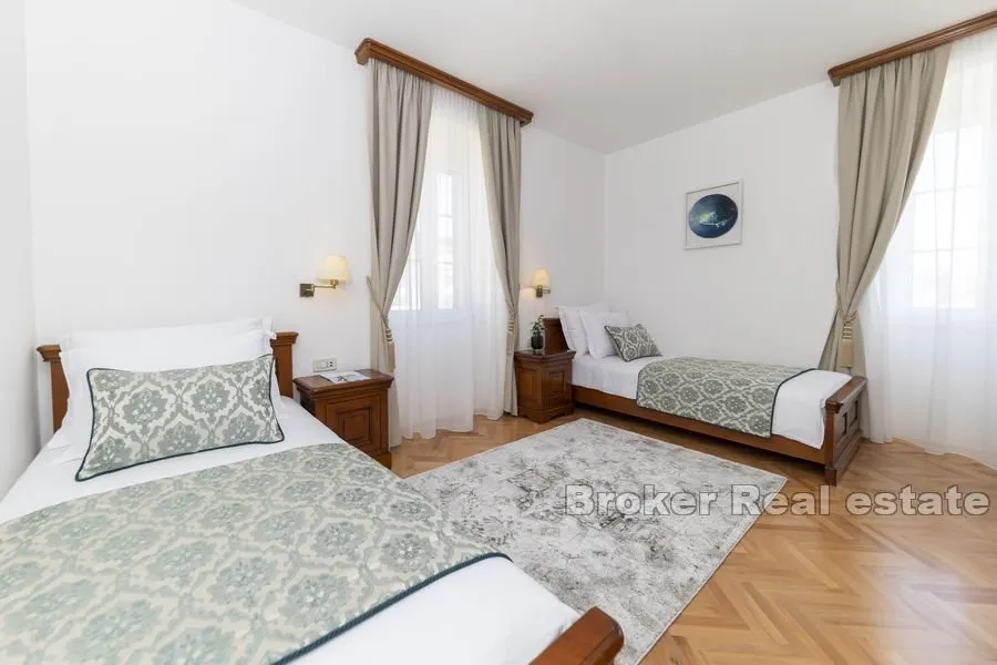 hotel u prvom redu do mora - slika 11