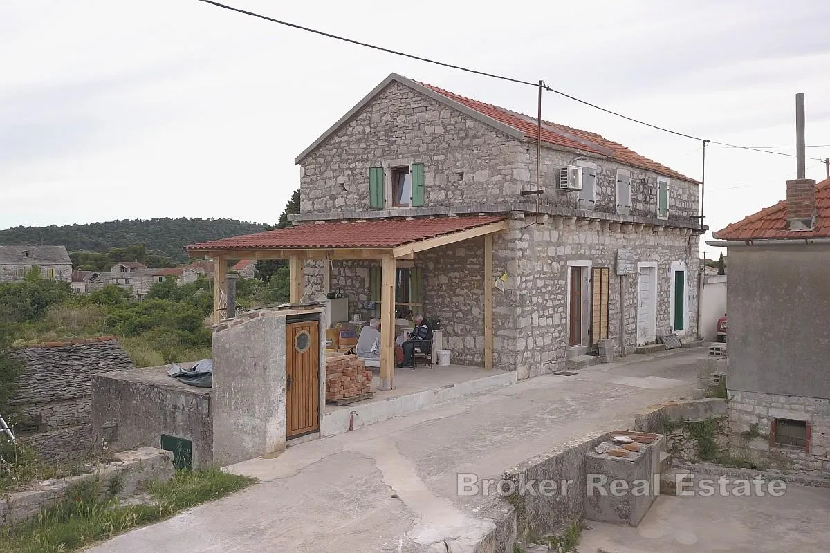 dvojna kamena kuća - slika 7