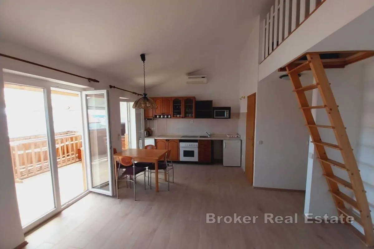 apartmanska kuća u blizini mora - slika 3
