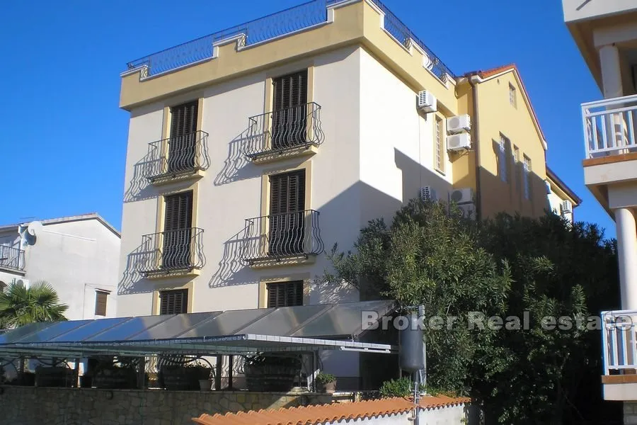 apartmanska kuća s pogledom na more - slika 3