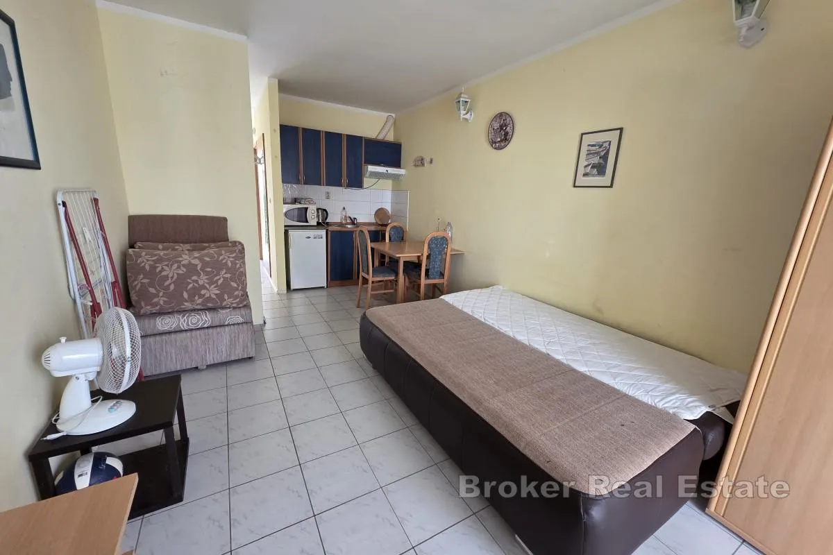 studio apartman u nečujmu 100m od mora - slika 2
