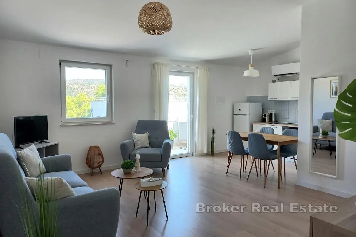 trosoban apartman u blizini plaže - slika 3