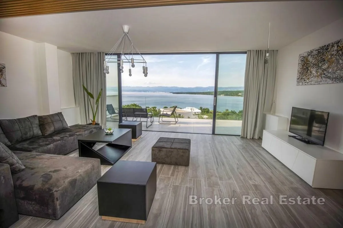 luksuzni penthouse nedaleko od mora - slika 2