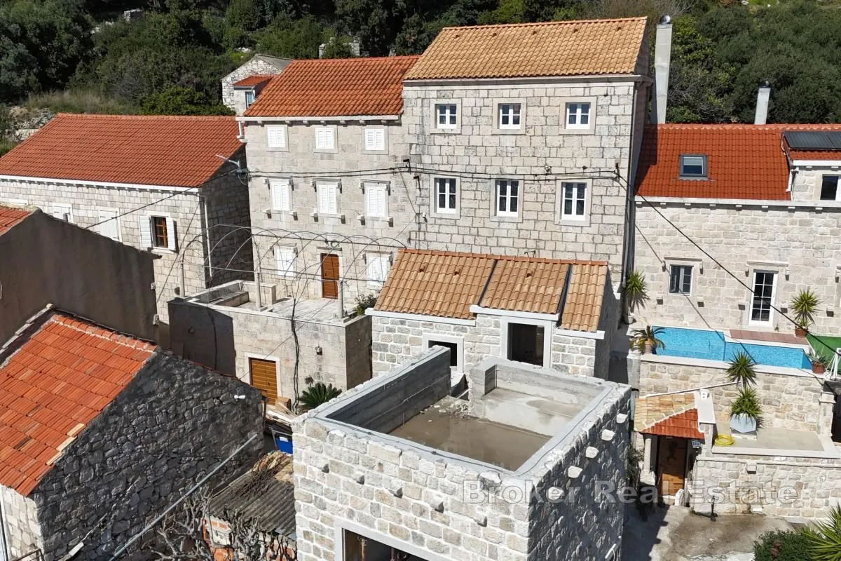 kamena kuća s pogledom na more - slika 6