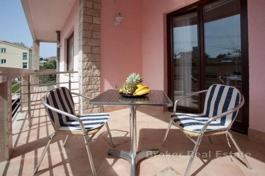 apartmanska kuća s pogledom na more - slika 5