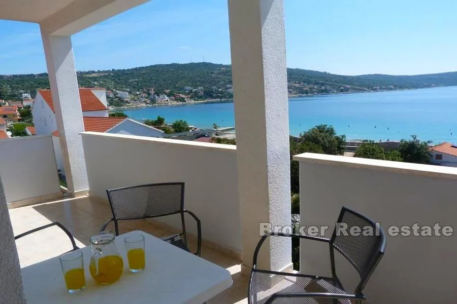 apartmanska kuća s pogledom na more, na prodaju - slika 3