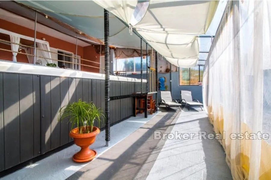 apartmanska kuća s pogledom na more - slika 2