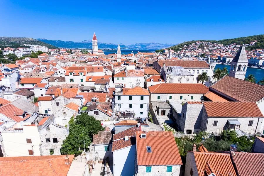 kamena kuća u starom centru, za kompletnu obnovu - slika 4