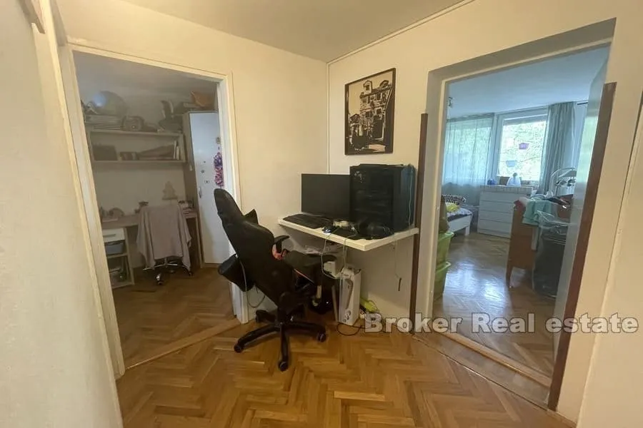 spinut, trosoban stan - slika 6