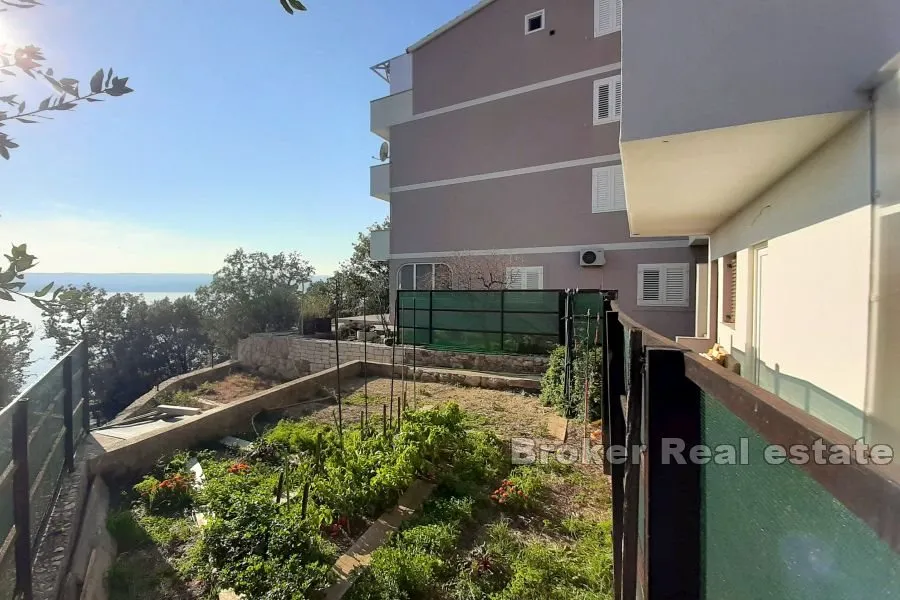 trosoban apartman s vrtom i pogledom na more - slika 12