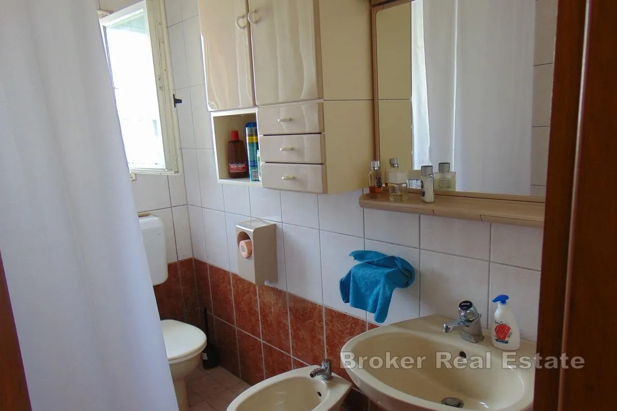 apartmanska kuća s pogledom na more - slika 9