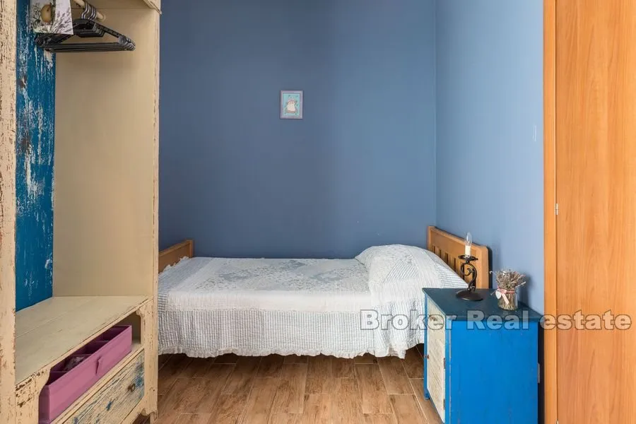 kuća u mirnom dijelu, na prodaju - slika 10