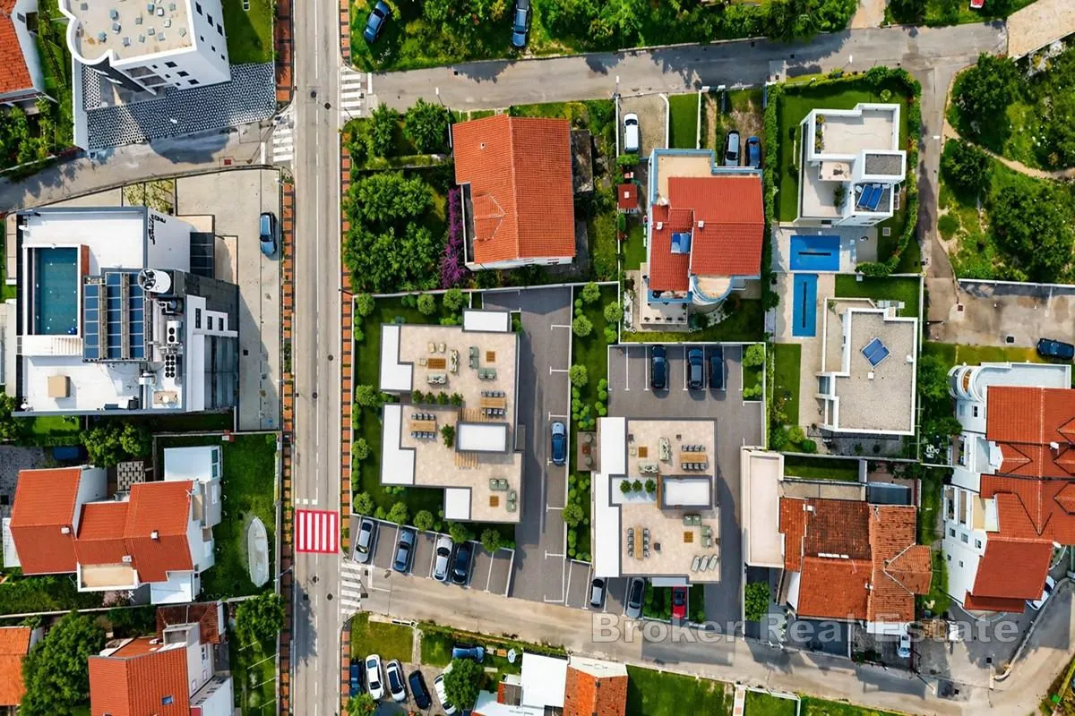 moderan apartman s krovnom terasom - slika 11