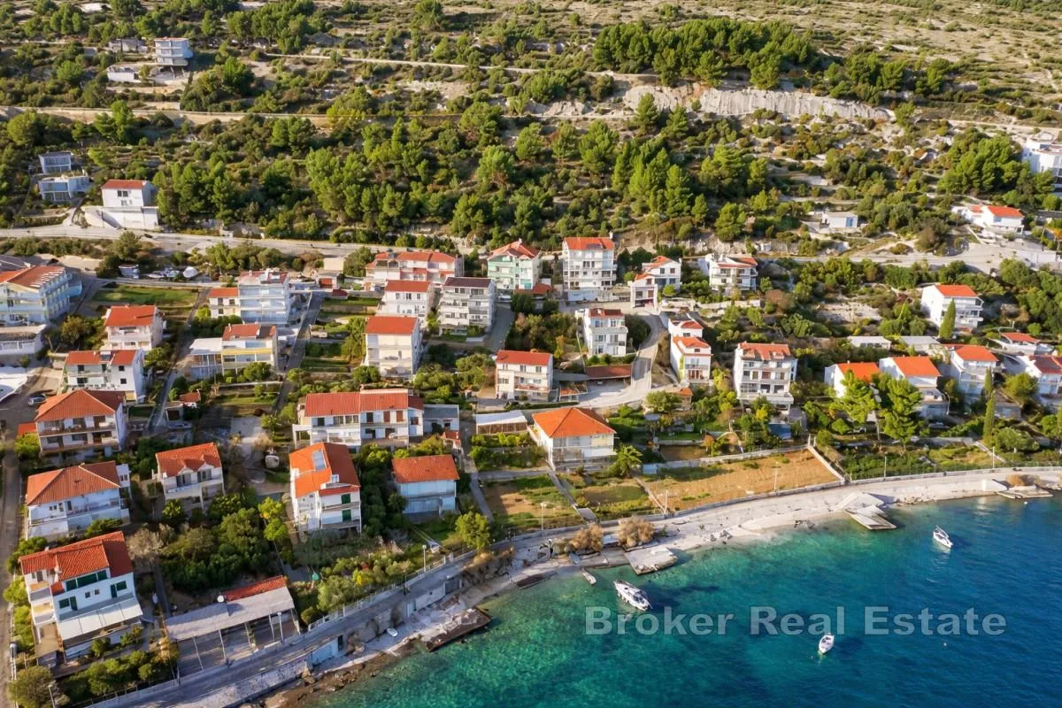 Građevinsko zemljište na vrhunskoj poziciji s pogledom na more - Trogir