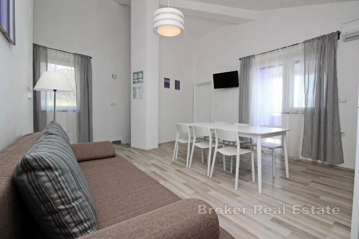 moderna kuća uz more - slika 4