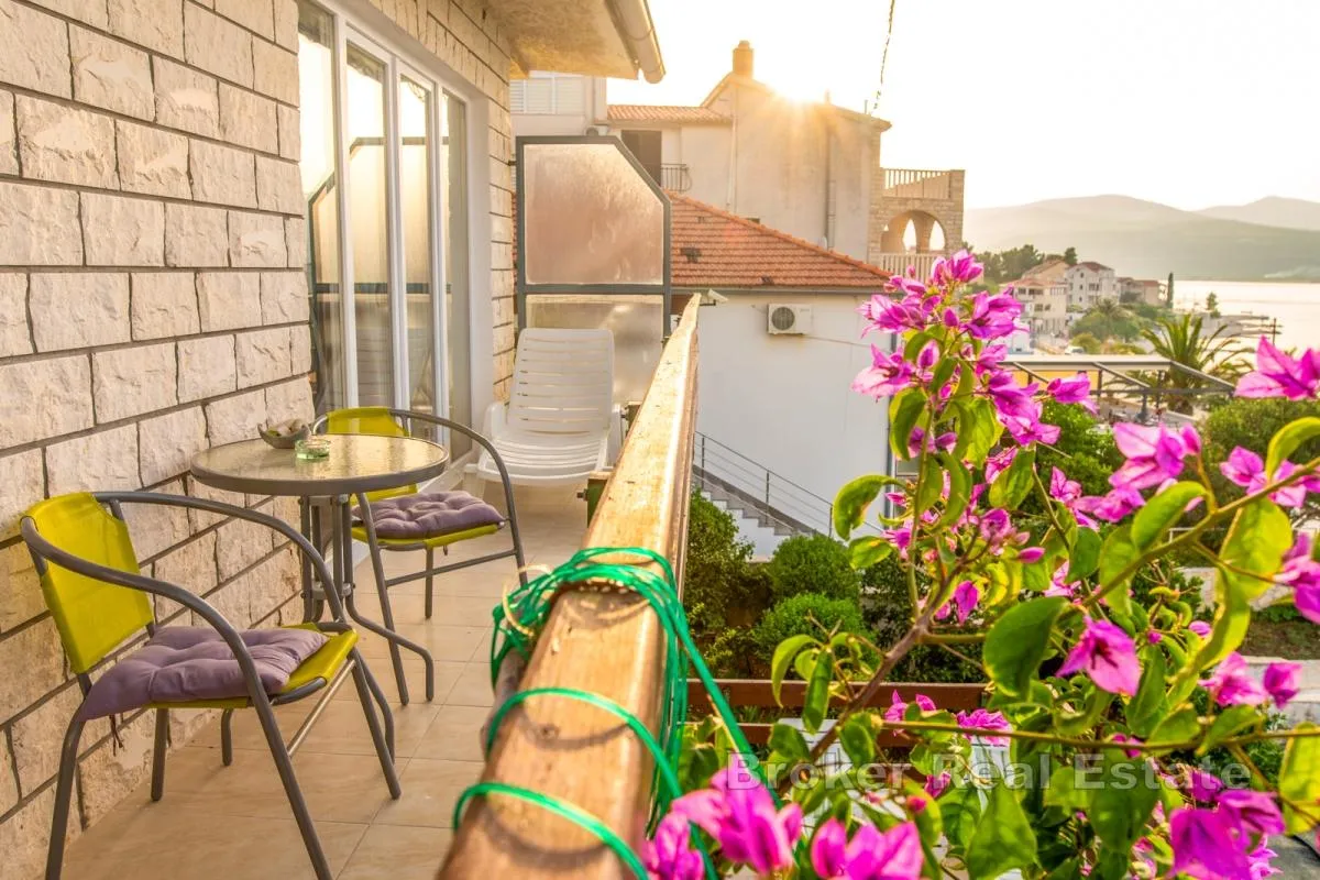 dvojna apartmanska kuća u prvom redu do mora - slika 3