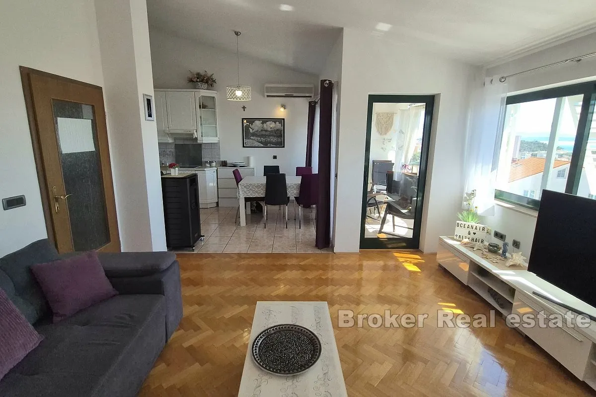 apartman s pogledom na more - slika 2