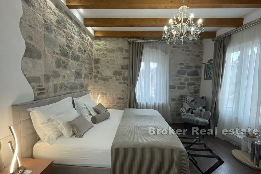 apartman s četiri jedinice - slika 15