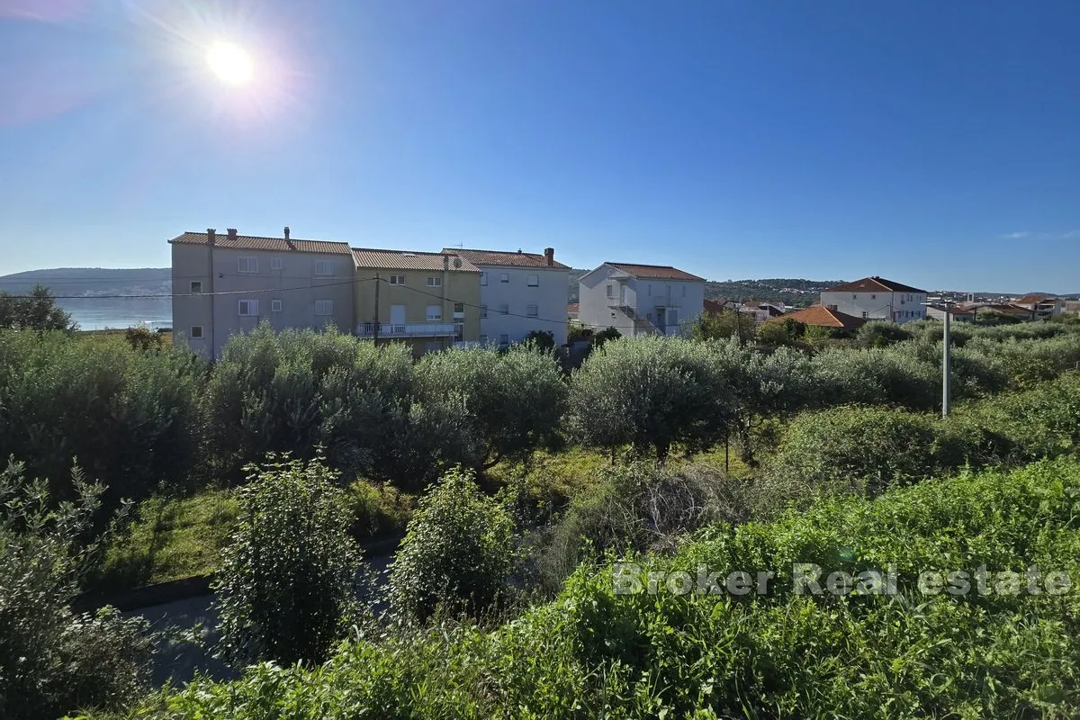 Građevinsko zemljište u blizini mora - Trogir